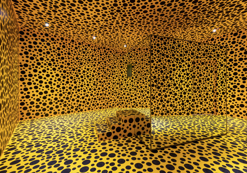 Yellow and Black Polka Dotted Infinity Room
